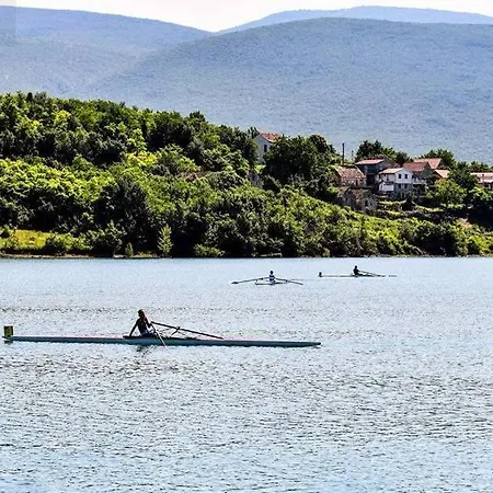 Toma Lägenhet Vrlika